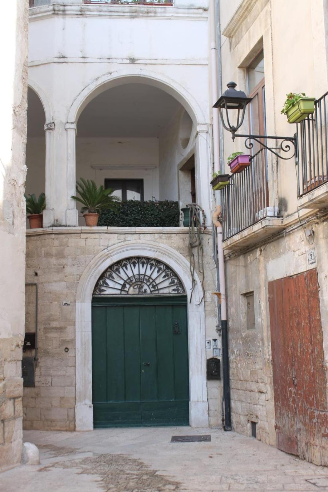 Palazzo Rizzi Dimora Dei Templari Hotel Bitetto Exterior photo